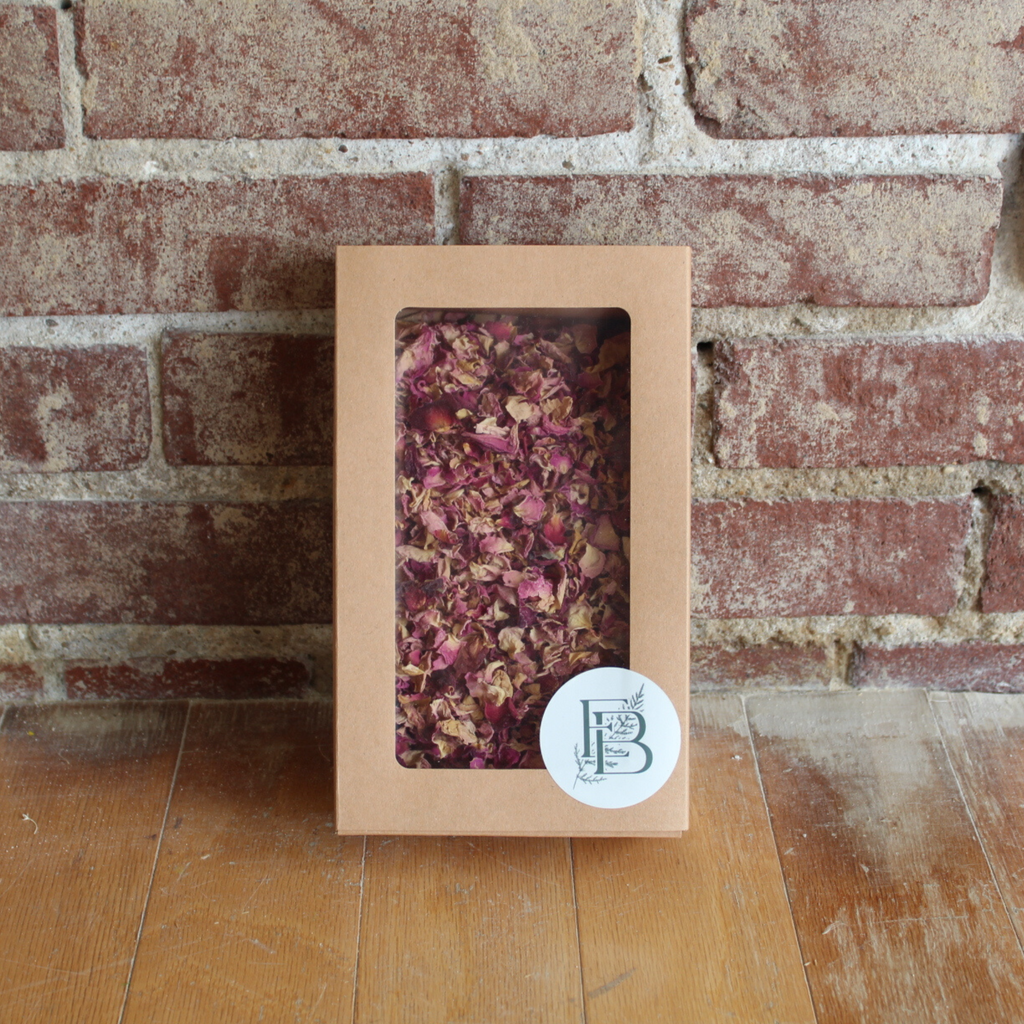 LIGHT PINK ROSE PETAL TOSS