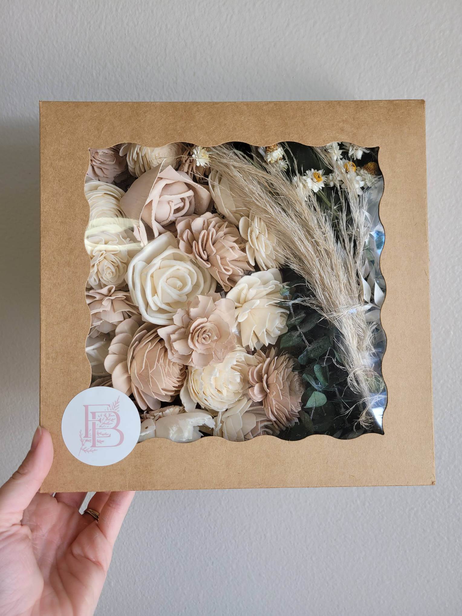Bouquet Preservation, Shadow Box, Keepsake Box, Memory, Bridal Flowers,  Display Case, Frame Box Flower, Wodden Brown Box, Bouquet Memory Box, image size:1528x2037