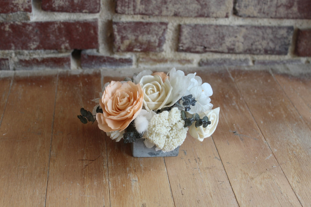 BLOSSOM & BLOOM | Wooden Flower & Dried Bloom Floral Arrangement